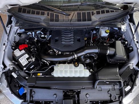 Used 2023 Ford F150 Lariat w/ Equipment Group 502A High AWD/4WD image 17