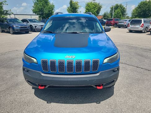 Used 2020 Jeep Cherokee Trailhawk w/ Cold Weather Group AWD/4WD image 3