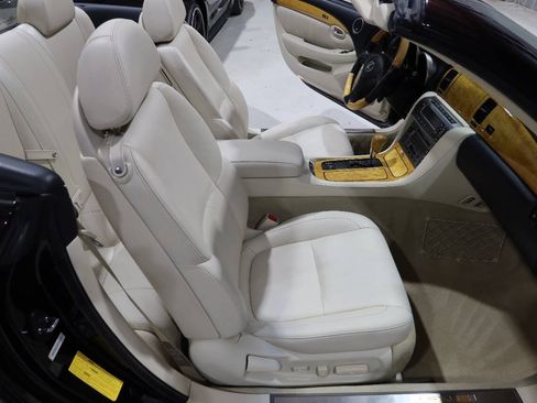 Used 2004 Lexus SC 430 Convertible RWD image 13