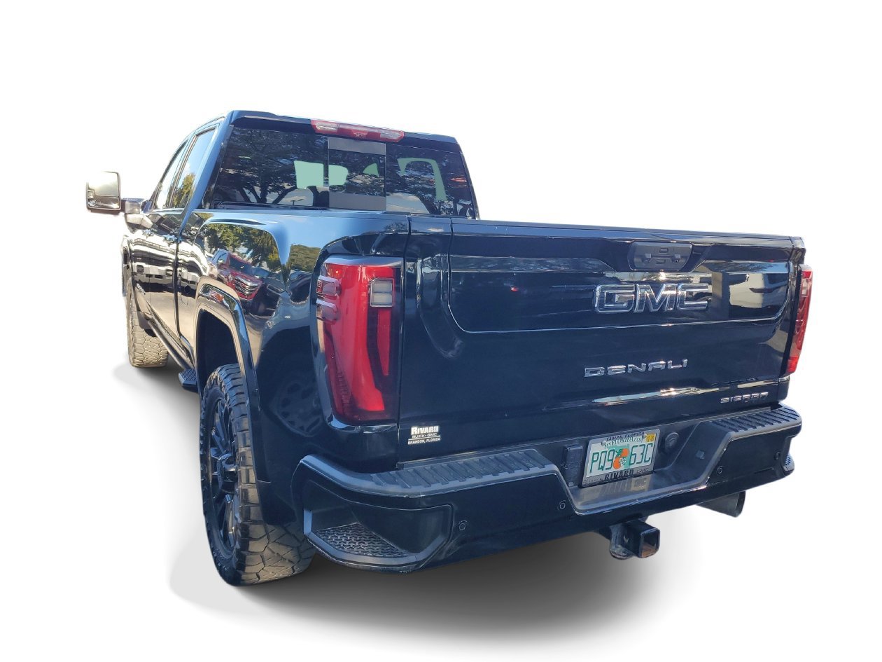 Used 2024 GMC Sierra 2500 Denali Ultimate AWD/4WD image 3