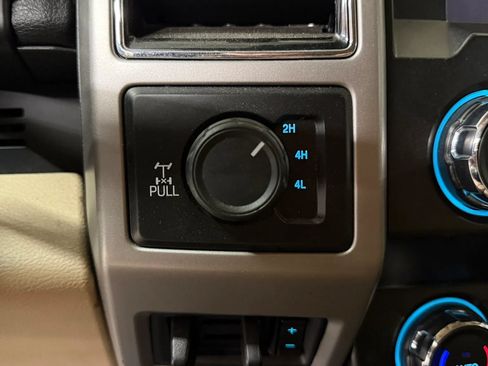 Used 2019 Ford F250 Lariat w/ Chrome Package AWD/4WD image 22