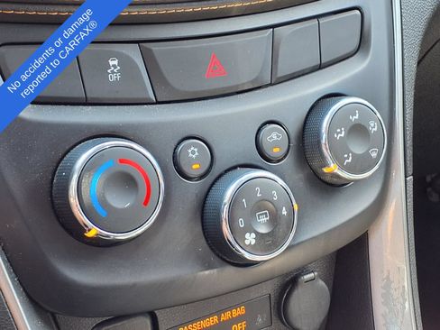 Used 2018 Chevrolet Trax LT FWD image 26