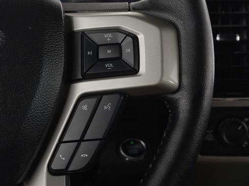 Used 2019 Ford F150 Lariat AWD/4WD image 19