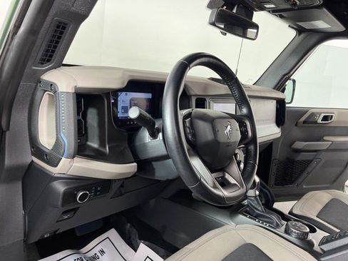Used 2023 Ford Bronco Wildtrak AWD/4WD image 16