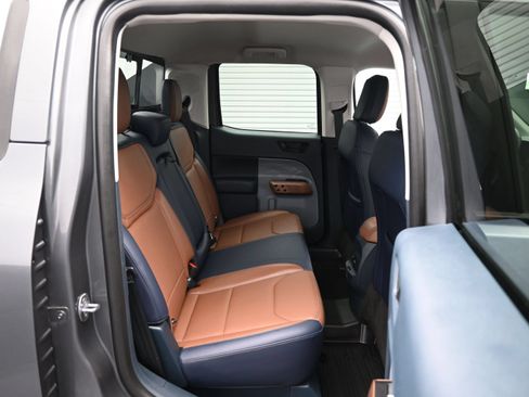 Used 2022 Ford Maverick Lariat w/ Lariat Luxury Package FWD image 12