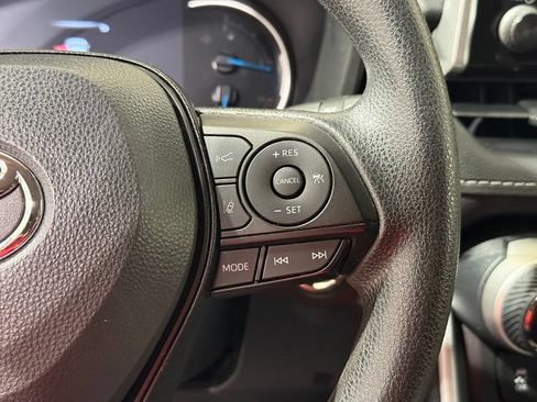 Certified 2025 Toyota RAV4 XLE AWD/4WD image 24