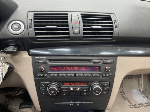 Used 2010 BMW 128i Convertible image 31