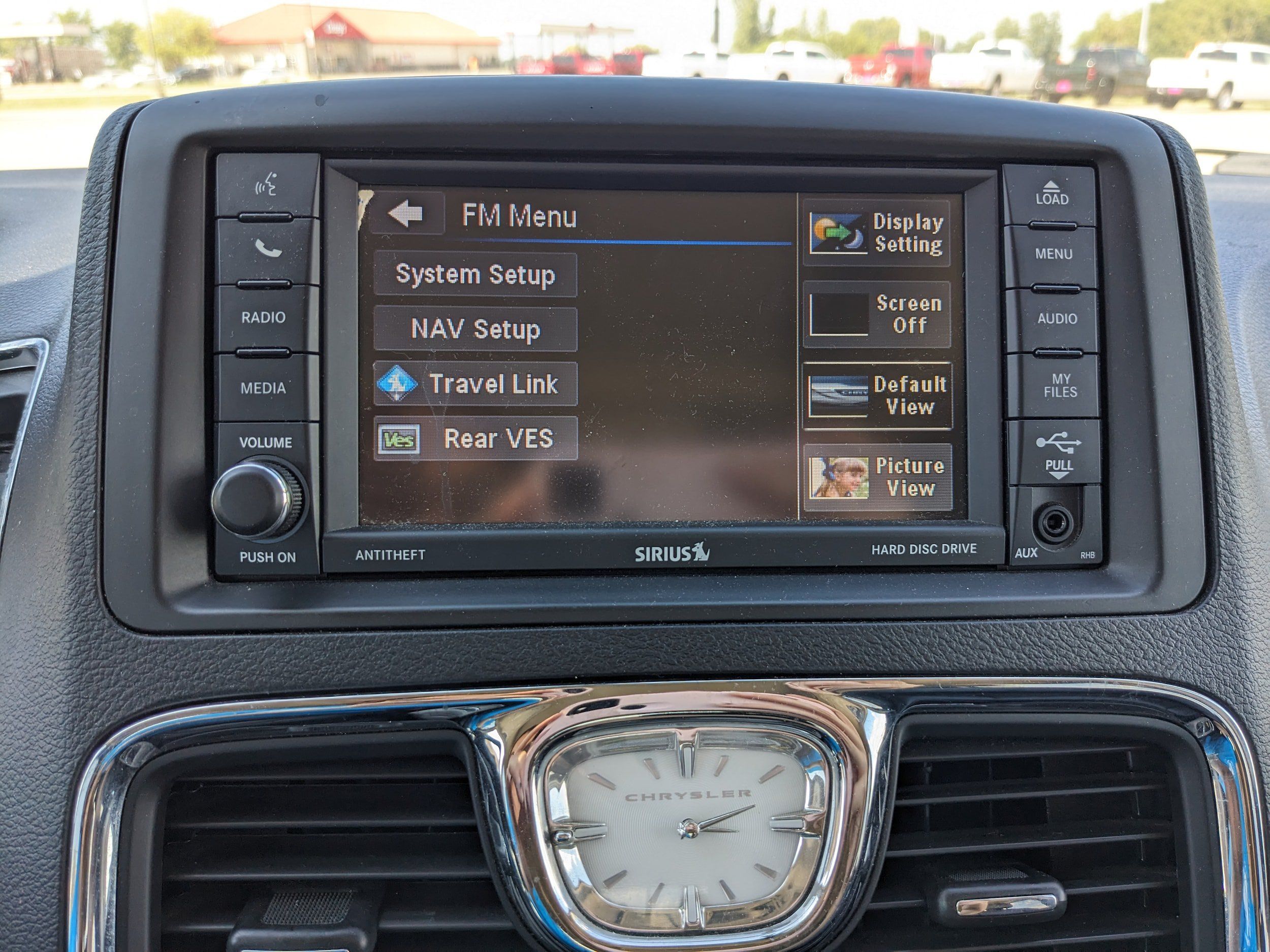 Used 2016 Chrysler Town & Country Touring-L FWD image 21