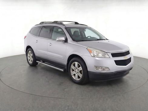Used 2011 Chevrolet Traverse LT w/ LPO, 'HIT The Road' Package FWD image 2