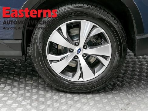 Used 2023 Subaru Ascent Premium AWD/4WD image 8