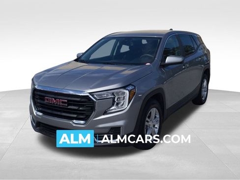 Used 2024 GMC Terrain SLE image 1