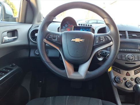 Used 2012 Chevrolet Sonic LT image 5