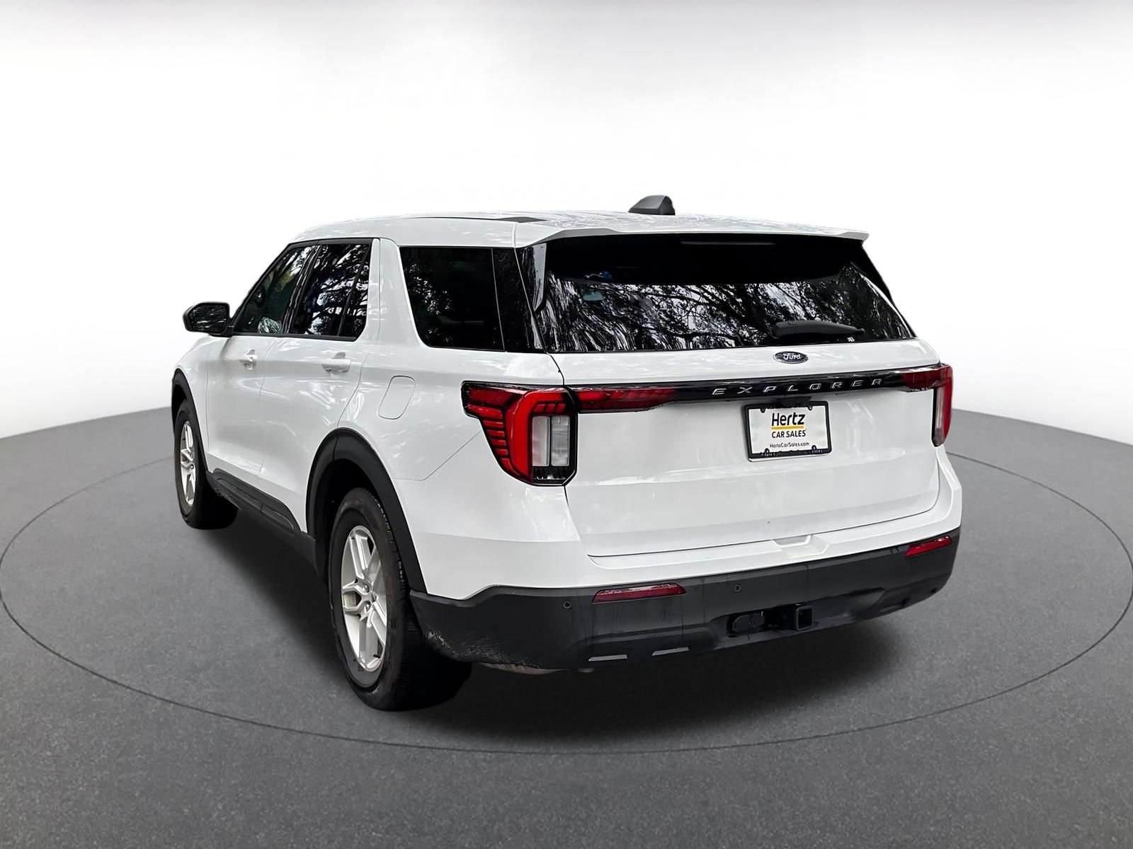 Used 2026 Ford Explorer Active RWD image 8