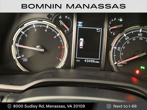 Used 2024 Toyota 4Runner Limited image 17