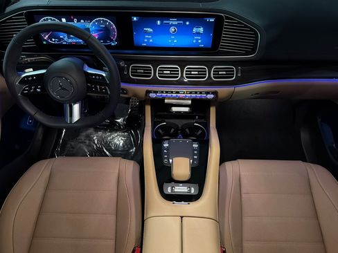 New 2026 Mercedes-Benz GLS 450 4MATIC image 12