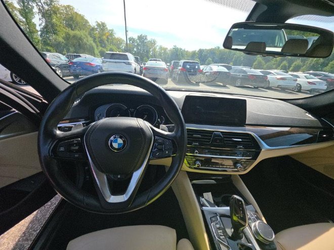 Used 2017 BMW 540i xDrive AWD/4WD image 11