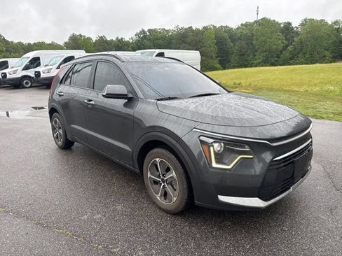 Used 2025 Kia Niro EX FWD image 29