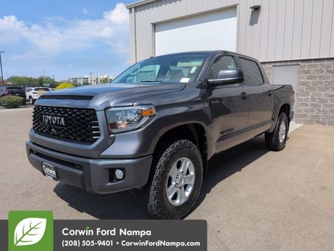 Used 2017 Toyota Tundra SR5 w/ SR5 Upgrade Package AWD/4WD image 7