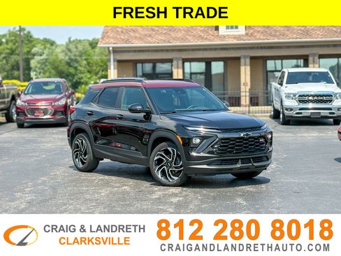 Used 2025 Chevrolet TrailBlazer RS w/ Convenience Package FWD image 1