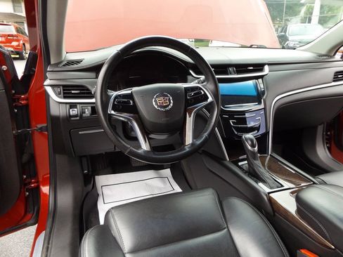 Used 2013 Cadillac XTS FWD image 16