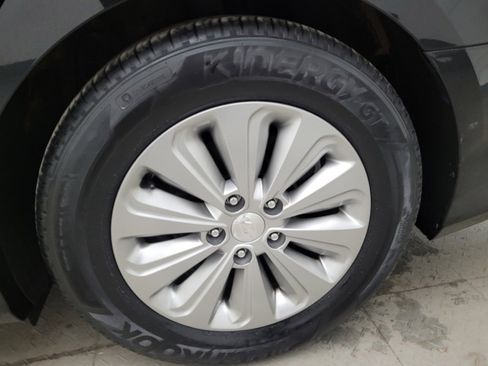 Used 2017 Hyundai Sonata SE image 31