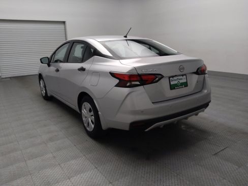 Used 2025 Nissan Versa S w/ Trunk Package image 5