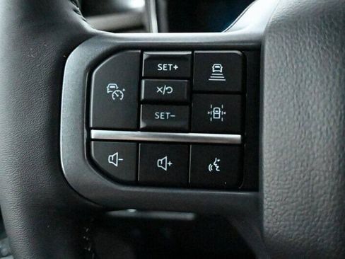 Used 2023 Ford F350 Lariat w/ Lariat Ultimate Package AWD/4WD image 34