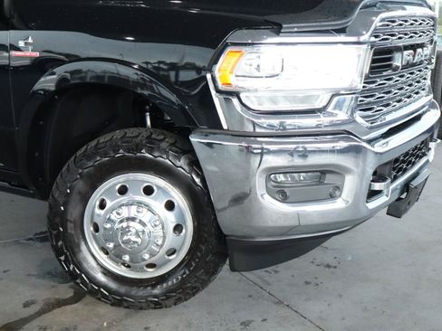 Used 2019 RAM 3500 Limited AWD/4WD image 3
