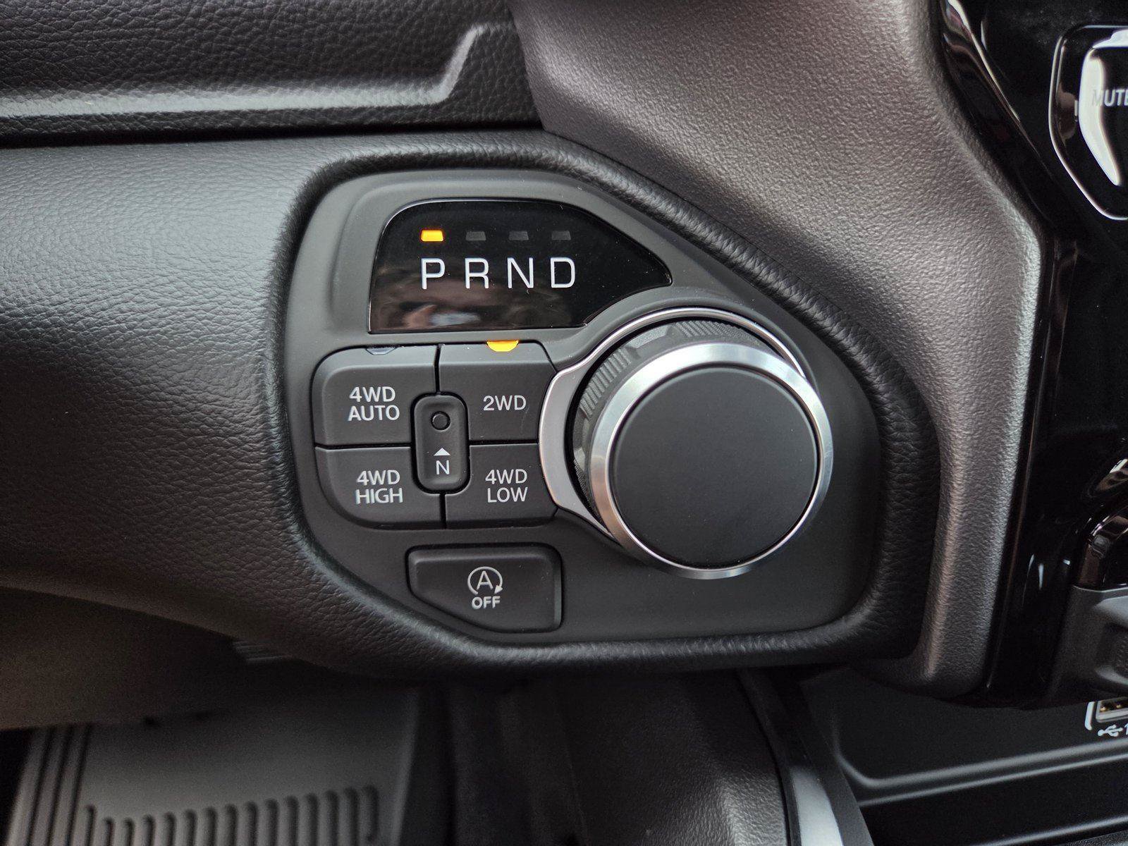 New 2026 RAM 1500 Big Horn AWD/4WD image 17
