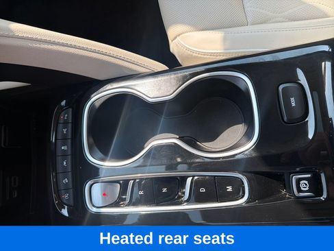 Used 2023 Buick Envision Avenir AWD/4WD image 22