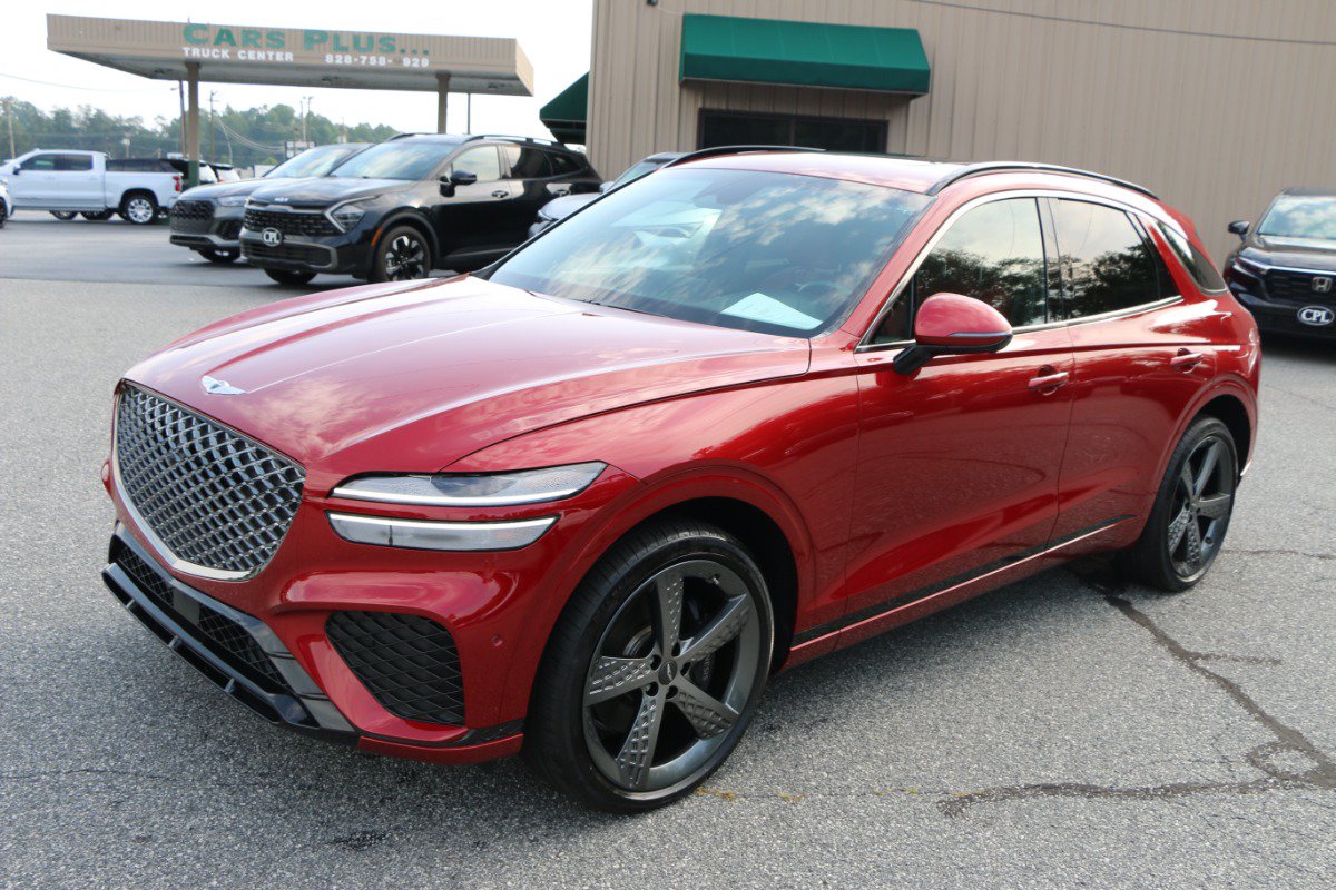 Used 2023 Genesis GV70 2.5T w/ Sport Prestige Package AWD/4WD image 1
