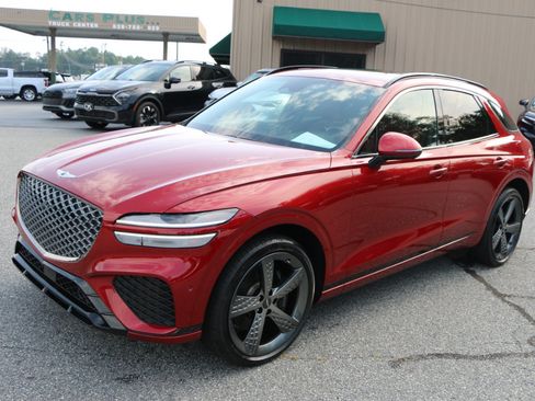 Used 2023 Genesis GV70 2.5T w/ Sport Prestige Package AWD/4WD image 1