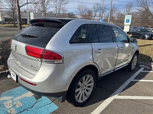 Used 2013 Lincoln MKX AWD image 5