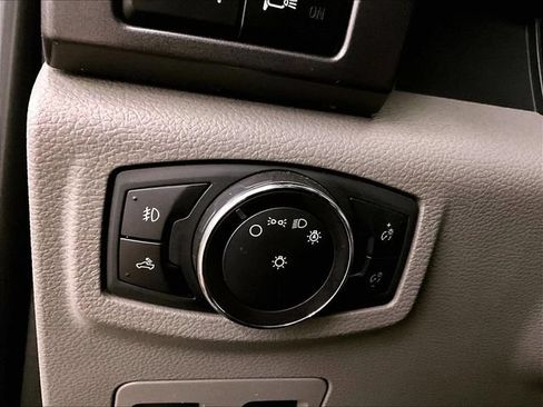 Used 2018 Ford F150 XLT w/ Equipment Group 302A Luxury AWD/4WD image 30