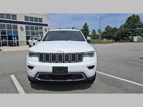 Used 2022 Jeep Grand Cherokee Limited w/ Tech Group AWD/4WD image 34