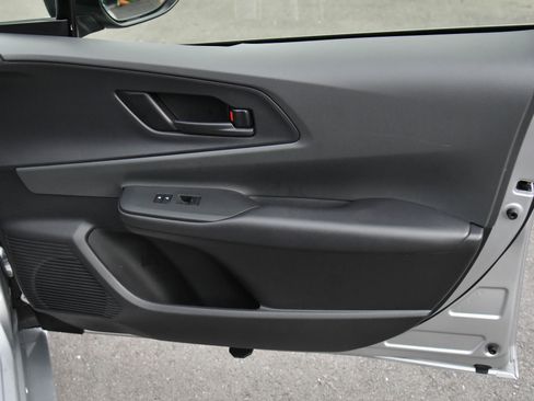 Used 2024 Toyota Prius LE image 40