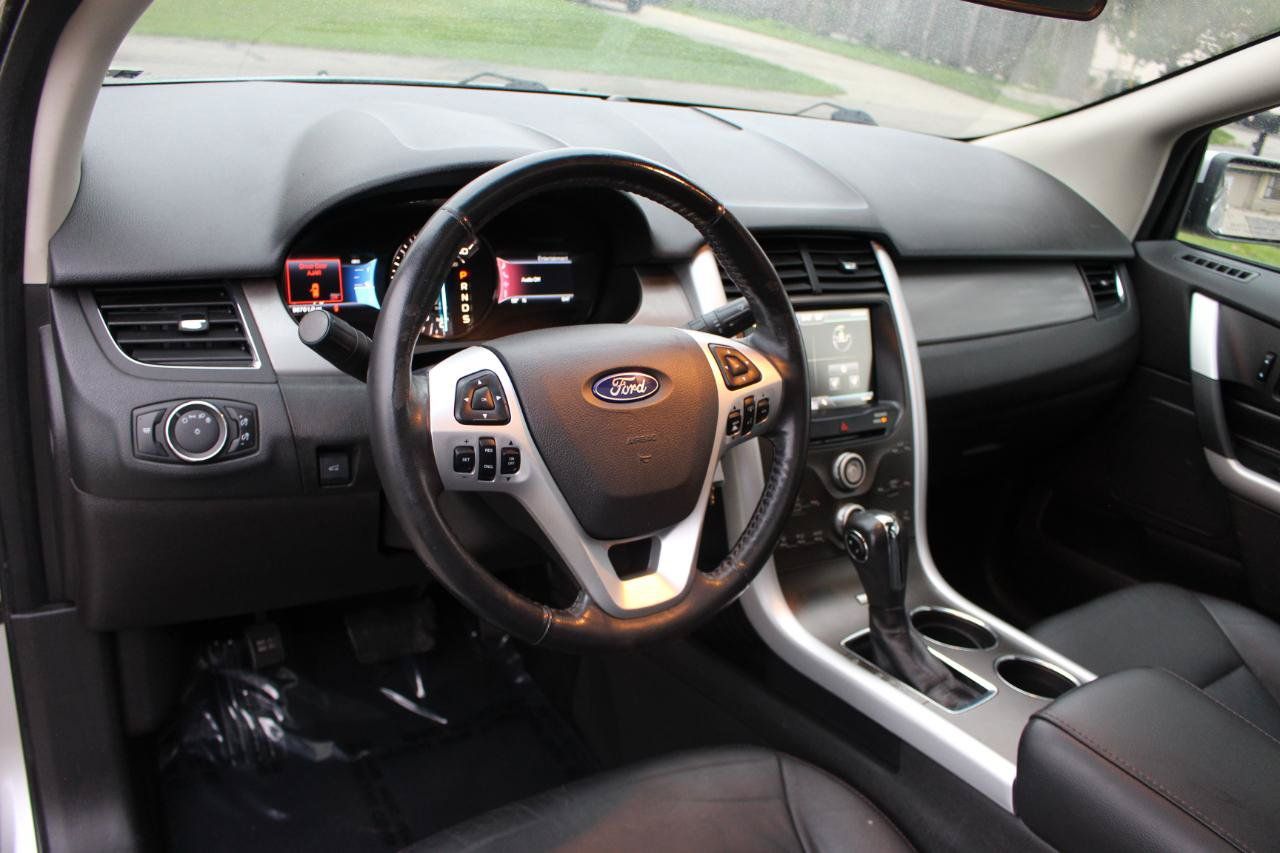 Used 2013 Ford Edge SEL AWD/4WD image 16