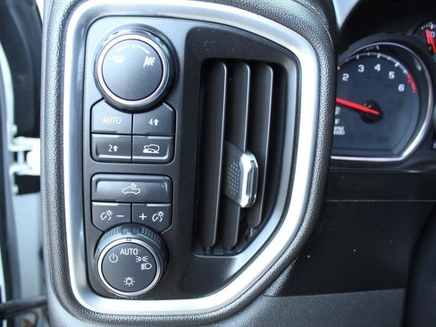Used 2019 Chevrolet Silverado 1500 LT w/ All-Star Edition AWD/4WD image 24