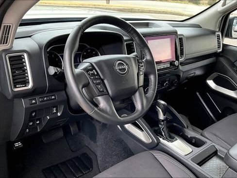 Certified 2024 Nissan Frontier SV w/ SV Convenience Package image 11