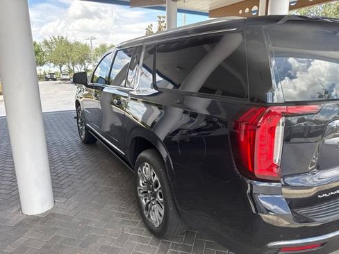 Used 2024 GMC Yukon XL Denali Ultimate AWD/4WD image 4