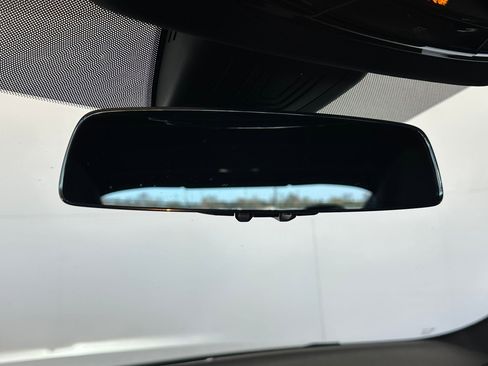 Used 2023 BMW 430i Coupe w/ Premium Package image 17