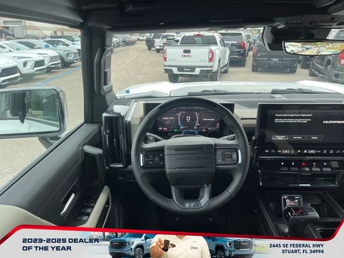 New 2026 GMC Hummer EV SUV image 13