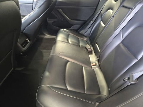 Used 2021 Tesla Model 3 Standard Range Plus RWD image 12