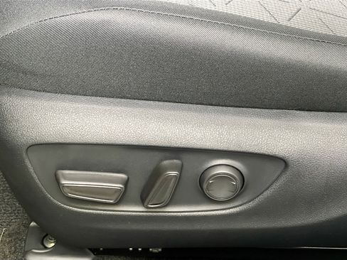 New 2025 Toyota RAV4 XLE image 15