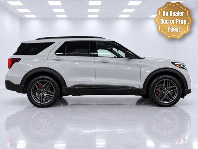 Used 2026 Ford Explorer ST AWD/4WD image 1