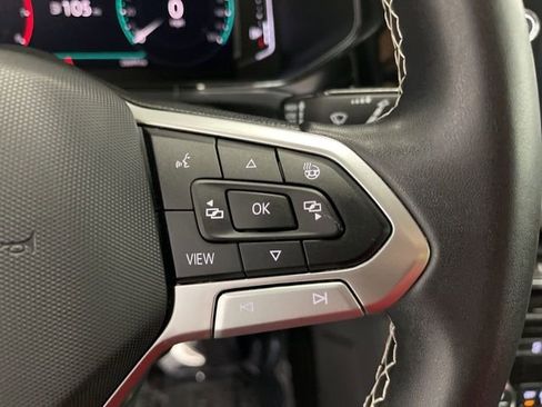 Certified 2023 Volkswagen Taos SEL AWD/4WD image 17