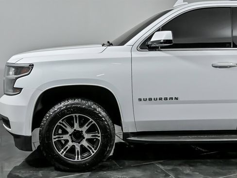 Used 2018 Chevrolet Suburban LT AWD/4WD image 6
