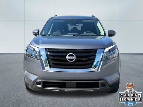 Used 2025 Nissan Pathfinder SV FWD image 5