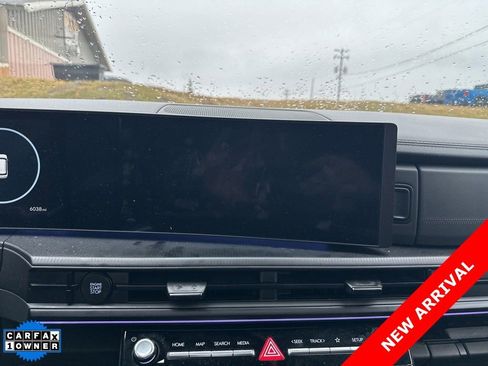 Used 2025 Hyundai Santa Fe Calligraphy image 8