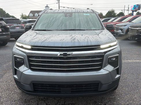 New 2026 Chevrolet Traverse LT w/ Driver Confidence Package FWD image 2